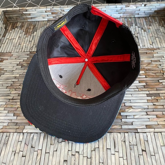 DC comics hat - Picture 3 of 9